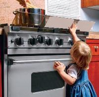 Безопасность ребенка на кухне