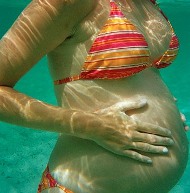 Можно ли беременной в бассейн